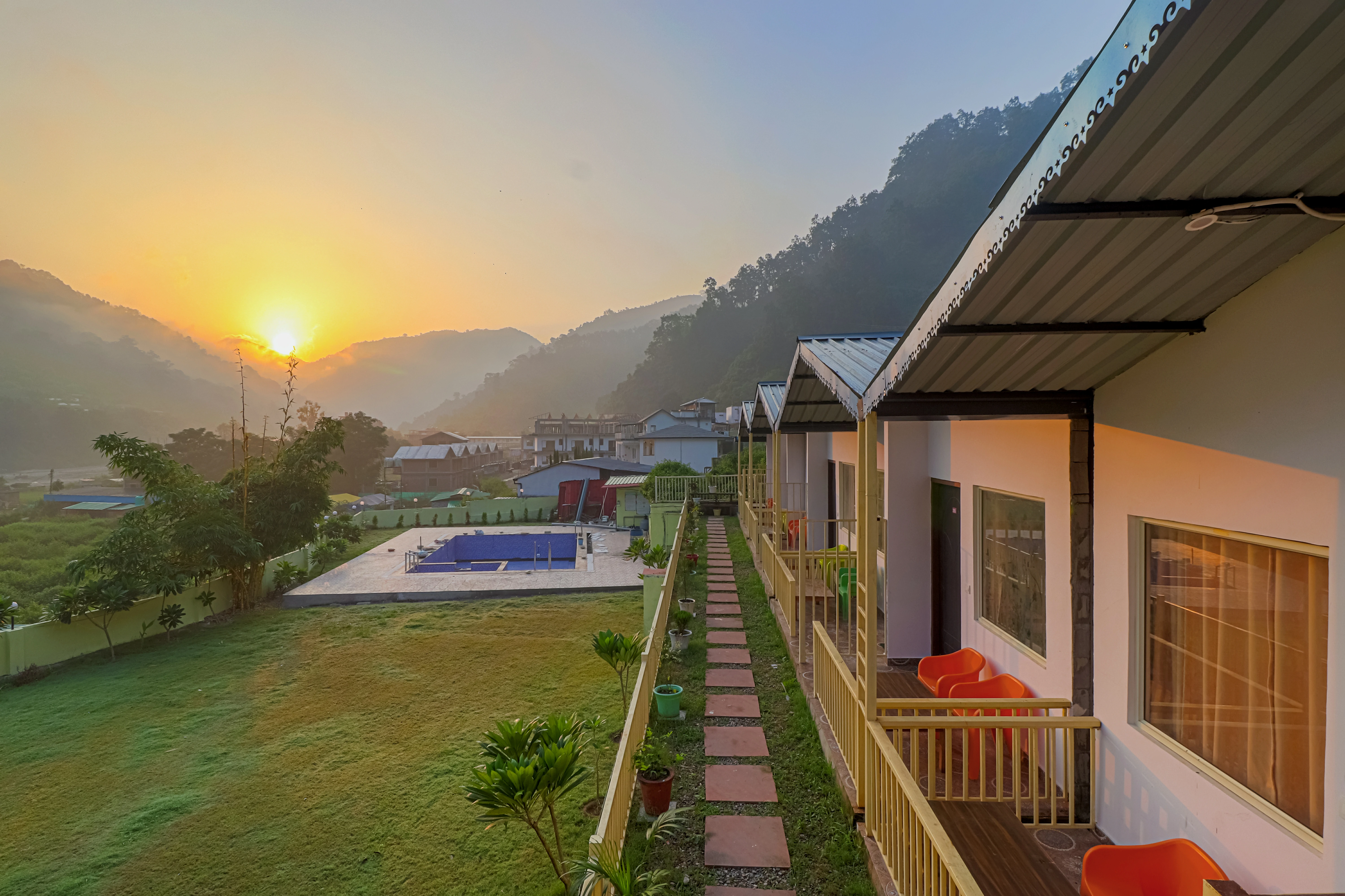 Good Resorts in Rishikesh | Best Place to Stay in Rishikesh |
Pride Inn Luxury Resort