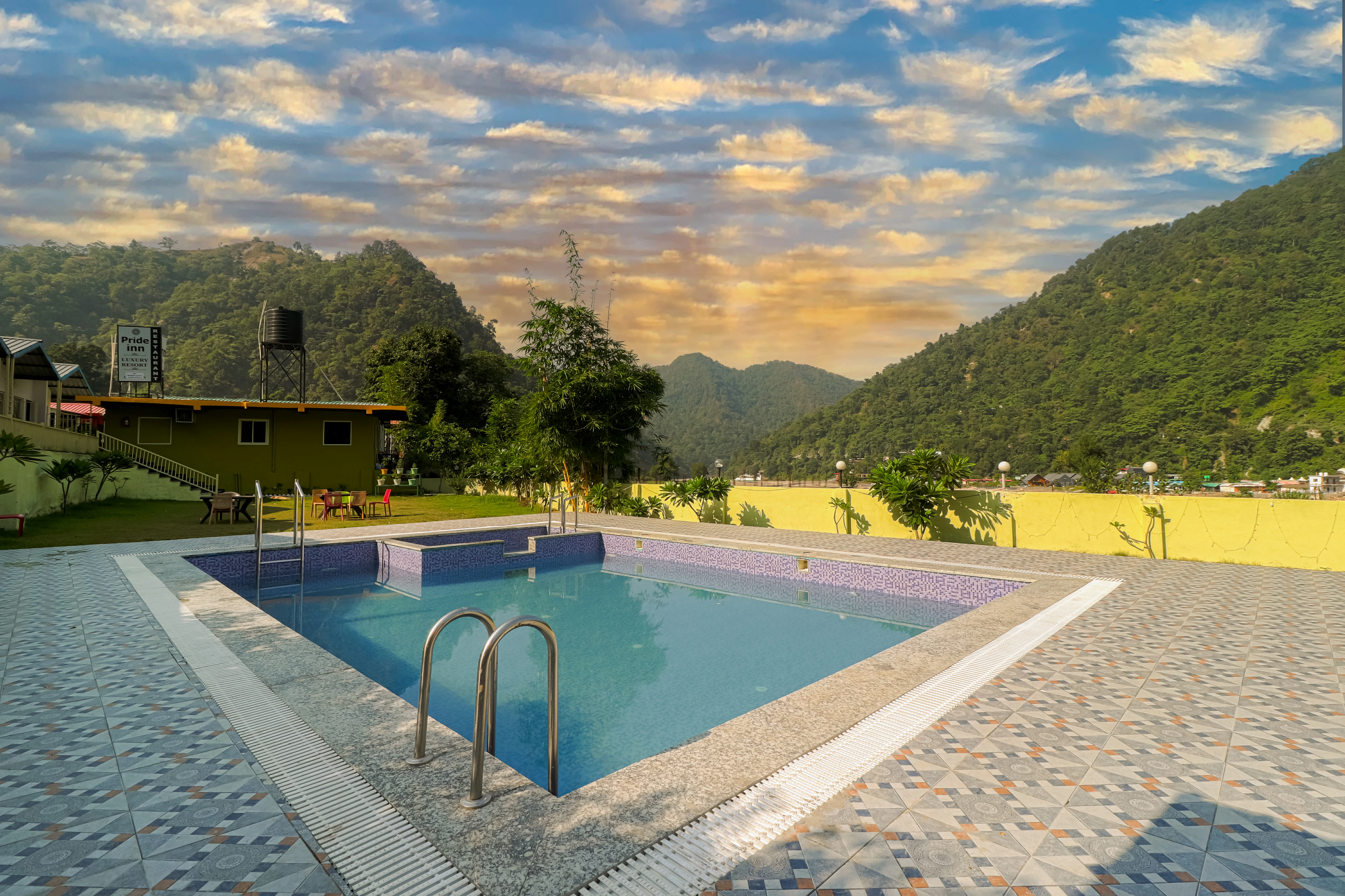 Good Resorts in Rishikesh | Best Place to Stay in Rishikesh |
Pride Inn Luxury Resort